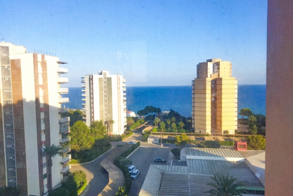 Apartamento en Campoamor con vistas al mar